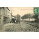 60 SILLY-LE-LONG. Charrette de Foin devant vins Fléchemer sur la Place 1909