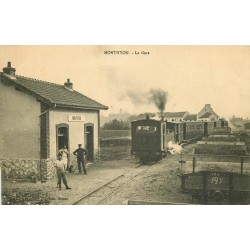 77 MONTHYON. La Gare avec train locomotive 1911