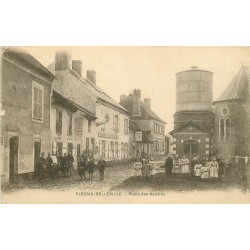 60 PLESSIS-BELLEVILLE. Place des Bassins et enfants devant la Poste 1918