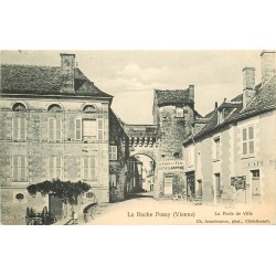 3 cpa 86 LA ROCHE POSAY. Café Porte de Ville, Pont Suspendu et Vallée Creuse 1904