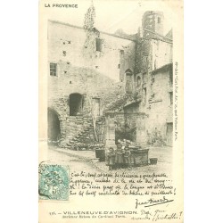 30 VILLENEUVE-LES-AVIGNON. Maison Cardinal Turin. Enfants au Puits 1904