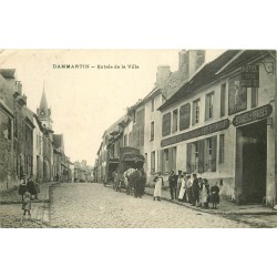 77 DAMMARTIN-EN-GOËLE. Attelage devant Hôtel de la Grosse Tête à l'entrée de la Ville 1913