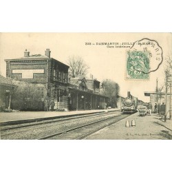 77 DAMMARTIN-JUILLY-SAINT-MARD. Train locomotive en Gare 1910