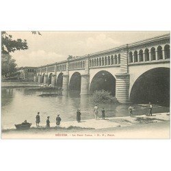 carte postale ancienne 34 BEZIERS. Le Pont Canal vers 1900 avec Pêcheurs à la ligne