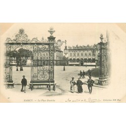 3 x cpa 54 NANCY vers 1900. Place Stanislas, Eglise Saint-Epvre et Fontaine Amphitrite