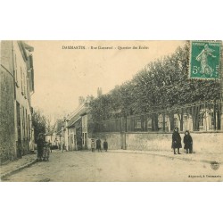 77 DAMMARTIN-EN-GOËLE. Quartier des Ecoles rue Ganneval 1910