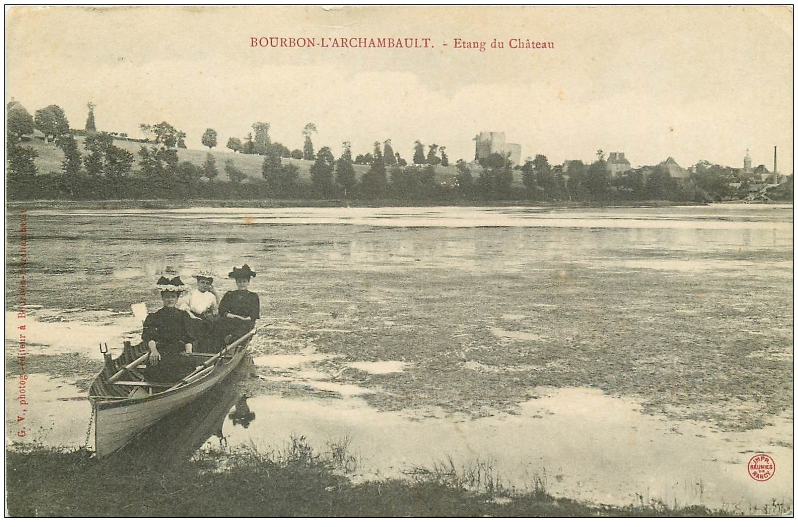carte postale ancienne 03 BOURBON L'ARCHAMBAULT. Etang du Château ballade en barque