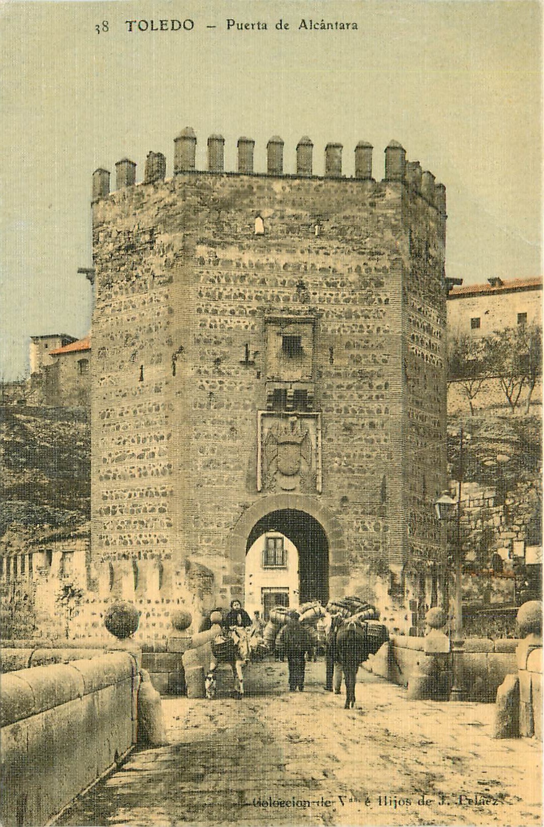Espagne TOLEDO. Puerta de Alcantara avec Muletiers