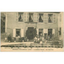 carte postale ancienne 03 BOURBON L'ARCHAMBAULT. Fontaine Chaude Hôtel des Trois Puits 1915