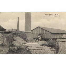 60 PLESSIS-BELLEVILLE. Briqueterie Sis et Bommelle avec ouvriers 1914