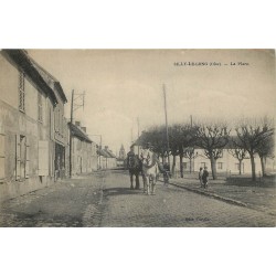 60 SILLY-LE-LONG. Chevaux de labour sur la Place 1950