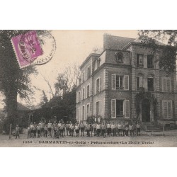 77 DAMMARTIN-EN-GOËLE. Enfants au Préventorium La Motte Verte 1934