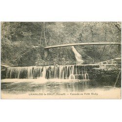 carte postale ancienne 34 LAMALOU-LE-HAUT. Cascade Petit Vichy cycliste sut Pont 1929