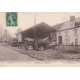 60 PLESSIS-BELLEVILLE. Charrettes devant la Ferme 1916