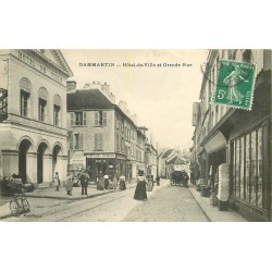 77 DAMMARTIN-EN-GOËLE. Hôtel de Ville et Grande Rue ainsi que la Buvette Comptoirs Français 1913