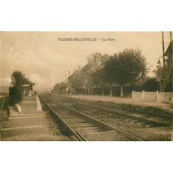 60 LE PLESSIS BELLEVILLE. La Gare 1951