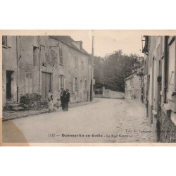 77 DAMMARTIN-EN-GOËLE. La Rue Ganneval animée 1943