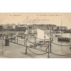 35 SAINT-MALO. Bâteaux de pêche vue du Môle 1905