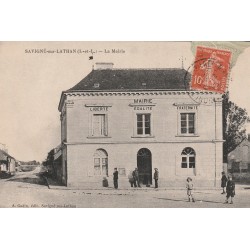 37 SAVIGNE-SUR-LATHAN. La Mairie 1915