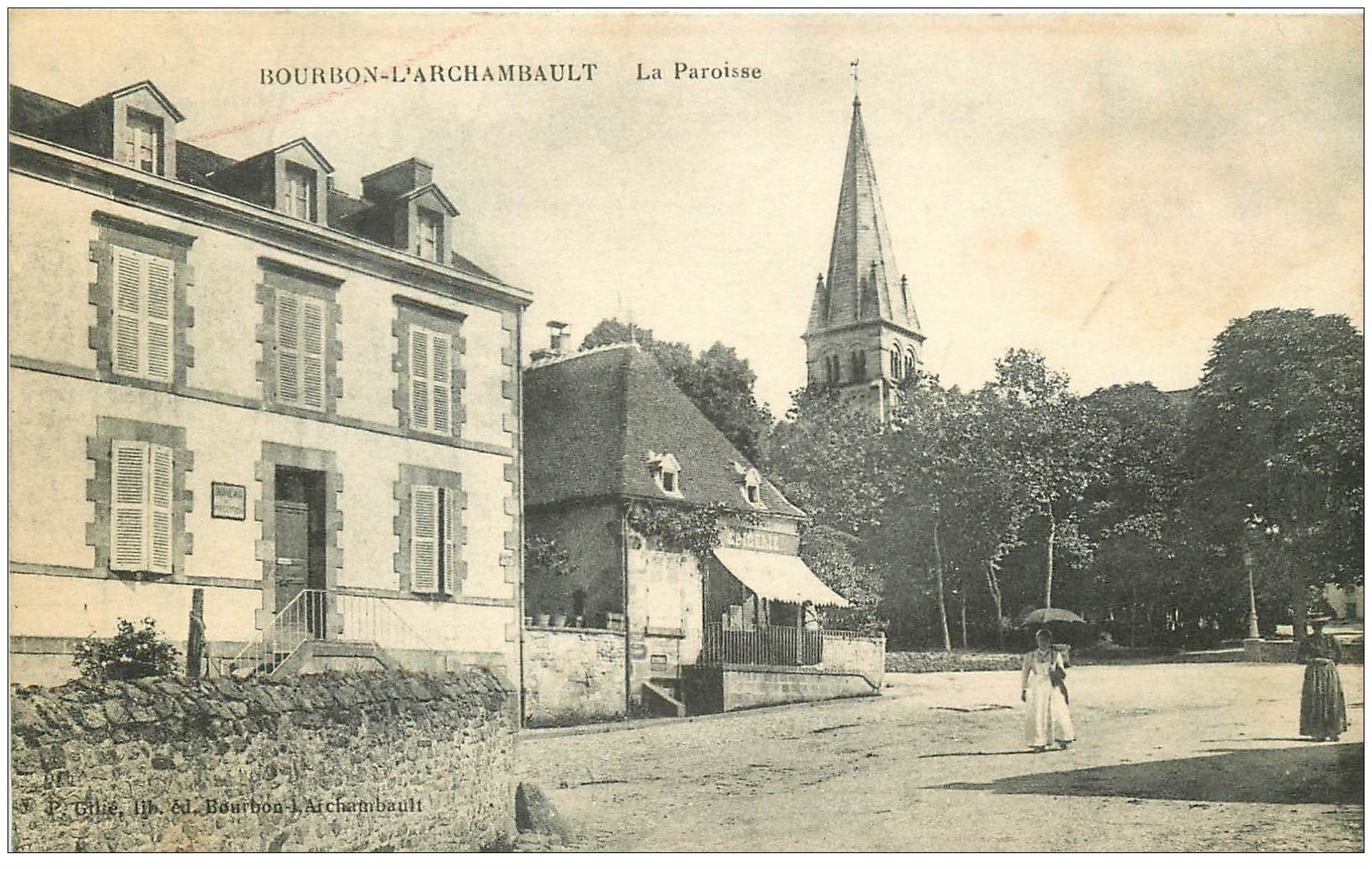 carte postale ancienne 03 BOURBON L'ARCHAMBAULT. La Paroisse et Epicerie 1916