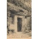 37 ROCHECORBON. Maison dans le Rocher animée 1903