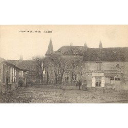 60 LAGNY-LE-SEC. L'Ecole et l'Epicerie Guerin Boutron