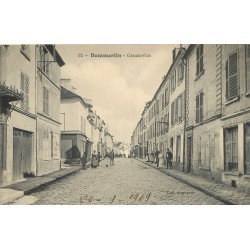 77 DAMMARTIN EN GOËLE. Animation sur Grande rue 1909