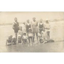 40 MIMIZAN PLAGE. Rare Photo cpa groupe de Baigneurs vers 1933