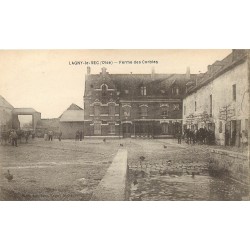 60 LAGNY-LE-SEC. Ferme des Corbies animée