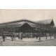 92 LEVALLOIS-PERRET. Gamin vendeur de journaux Place du Marché