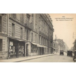 92 LEVALLOIS-PERRET. Cafés et tacots rue Anatole-France