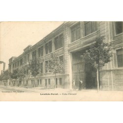 92 LEVALLOIS-PERRET. Usine Clément vers 1900