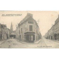 77 DAMMARTIN EN GOËLE. Place Saint-Anne dite "La Pointe" 1915