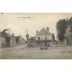 60 LAGNY-LE-SEC. Enfants assis devant commerce de vins sur la Place 1914