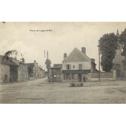 60 LAGNY-LE-SEC. Enfants assis devant commerce de vins sur la Place 1914