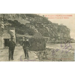 06 Menton FRONTIERE FRANCO-ITALIENNE. Douaniers Français et Italiens 1910