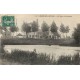 60 LE PLESSIS-BELLEVILLE. Pêcheur de grenouilles à la Mare de Pauclain 1915