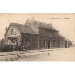 60 LE PLESSIS-BELLEVILLE. La Gare Ermenoville