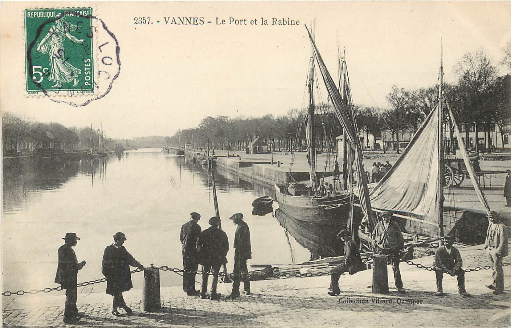 56 VANNES. Anciens Pêcheurs dans le Port et la Rabine 1908