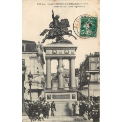 63 CLERMONT-FERRAND. Statue de Vercingétorix devant le Café de Paris 1914