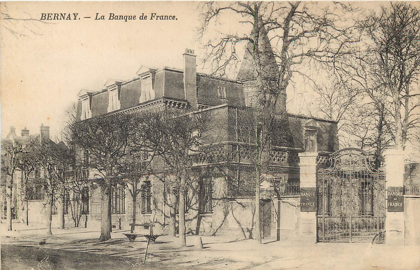 BERNAY. La Banque de France