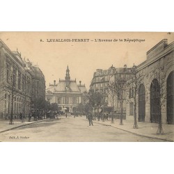 92 LEVALLOIS-PERRET. Caserne des Sapeurs Pompiers avenue de la République