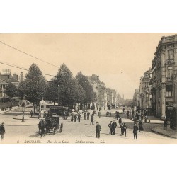59 ROUBAIX. Belle animation rue de la Gare 1919
