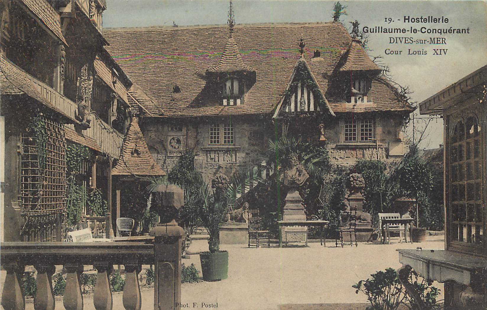 14 DIVES-SUR-MER. Cour Louis XIV Hostellerie Guillaume-le-Conquérant