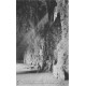 PARIS 19. Intérieur de la Grotte des Buttes-Chaumont