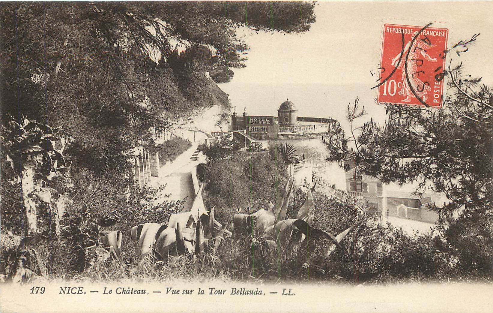 2 x cpa 06 NICE. Le Château 1913 et vue entre les Fleurs 1923