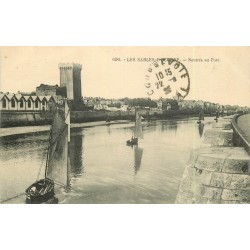 2 xcpa 85 LES SABLES D'OLONNE. Barques de Pêches rentrant au Port 1925 et costume Florelle 1927