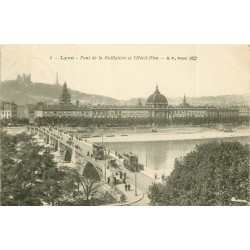3 x cpa 69 LYON. Pont Guillotière, Hôtel Dieu et Préfecture et Palais du Commerce