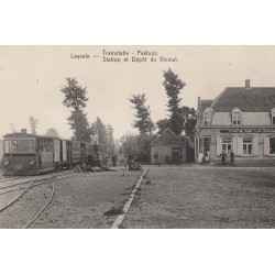 LEYSELE. Train à la Station et Dépôt du Vicinal avec Café de la Gare 1914