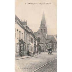 02 MARLE. Eglise et Mairie, café et librairie